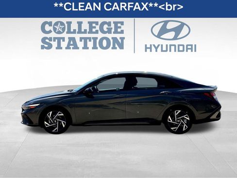 Used 2025 Hyundai Elantra Sport image 4