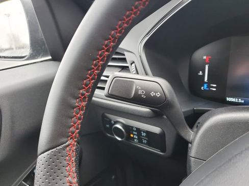 Used 2023 Ford Escape ST-Line image 14