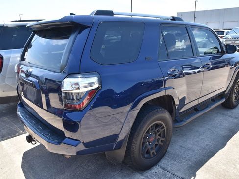 Used 2022 Toyota 4Runner SR5 RWD image 6
