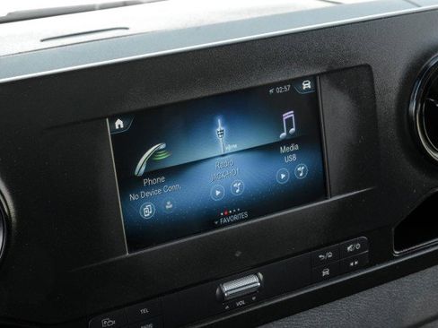 Used 2021 Mercedes-Benz Sprinter 3500 image 20