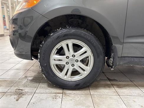 Used 2012 Hyundai Santa Fe GLS image 7