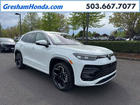 Used 2025 Volkswagen Tiguan SEL R-Line AWD/4WD image 1