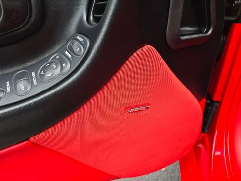 Used 2004 Chevrolet Corvette Coupe w/ Preferred Equipment Group RWD image 17