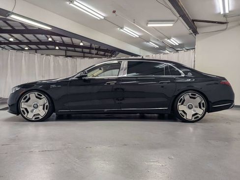 Used 2022 Mercedes-Benz Maybach S 580 4MATIC w/ Manufaktur Leather Package image 26