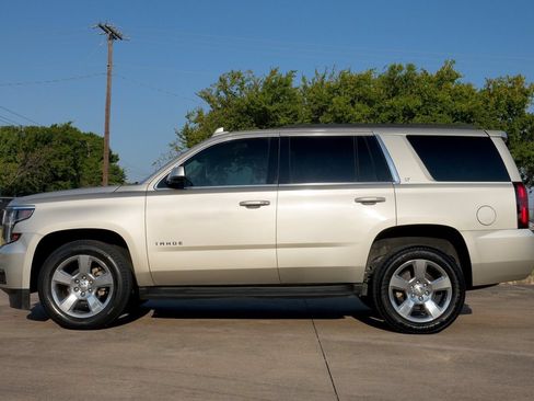 Used 2017 Chevrolet Tahoe LT w/ Luxury Package RWD image 15