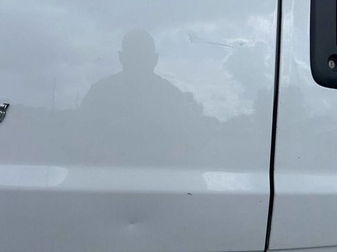 Used 2019 Chevrolet Express 3500 LS image 6