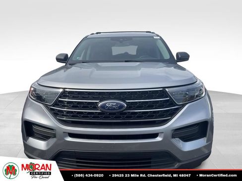 Used 2020 Ford Explorer XLT w/ Comfort Package AWD/4WD image 2