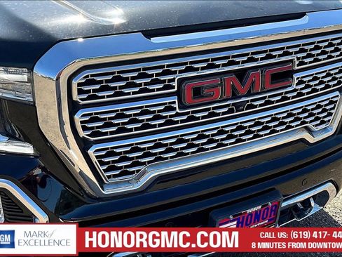 Used 2022 GMC Sierra 1500 Denali w/ Denali Reserve Package AWD/4WD image 30