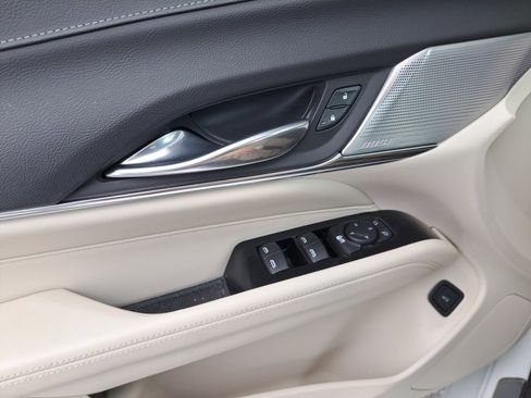 Certified 2023 Cadillac CT4 Luxury w/ Sun And Sound Package RWD image 32
