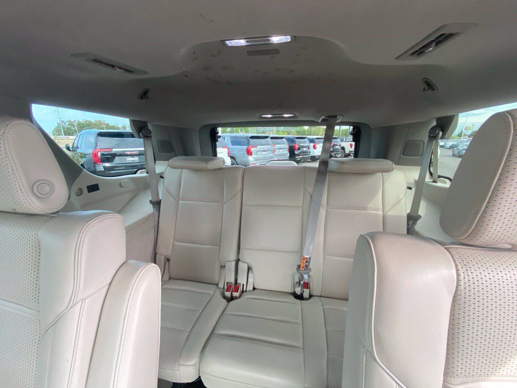 Used 2025 Cadillac Escalade Sport Platinum w/ LPO, ONYX Package AWD/4WD image 32