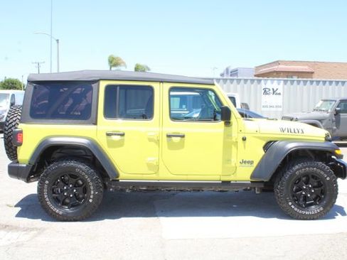 Used 2023 Jeep Wrangler Unlimited w/ Cold Weather Group AWD/4WD image 3