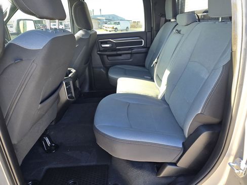 Used 2024 RAM 2500 Big Horn w/ Safety Group image 11