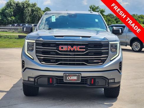 Used 2023 GMC Sierra 1500 AT4 w/ AT4 Premium Package AWD/4WD image 2