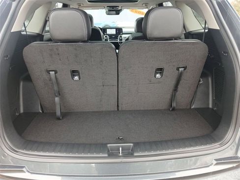 Certified 2023 Kia Sorento SX image 25