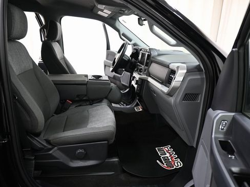 Used 2022 Ford F150 XLT w/ XTR Package image 9