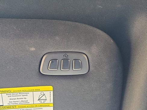 Used 2022 Ford F150 Lariat w/ Equipment Group 502A High image 31