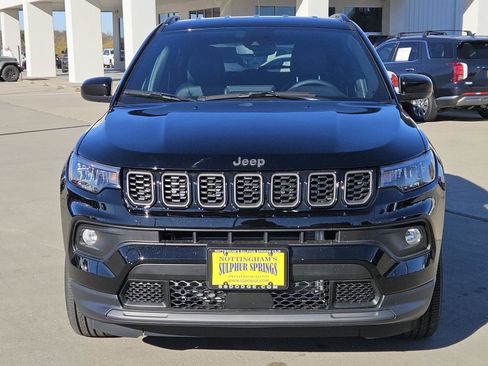 New 2026 Jeep Compass Latitude image 2