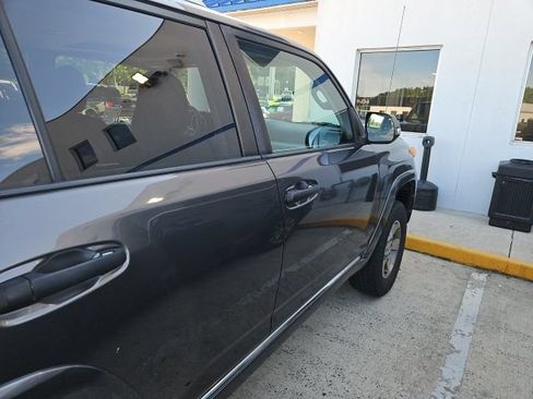 Used 2010 Toyota 4Runner Limited RWD image 34
