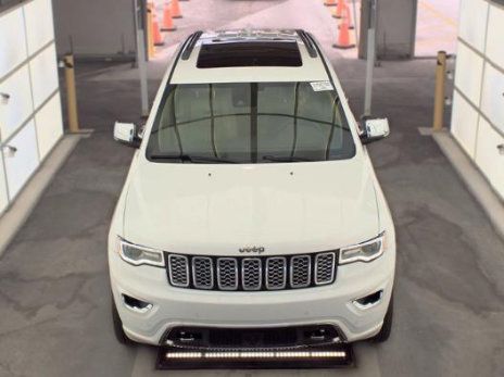 Used 2019 Jeep Grand Cherokee Overland AWD/4WD image 2