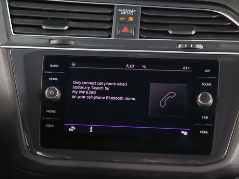 Used 2023 Volkswagen Tiguan SE R-Line image 19