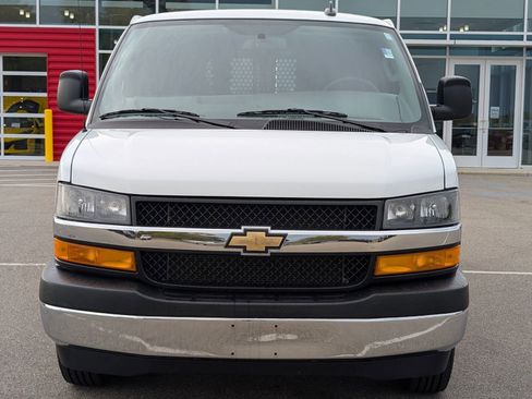 Used 2024 Chevrolet Express 2500 w/ Driver Convenience Package image 2