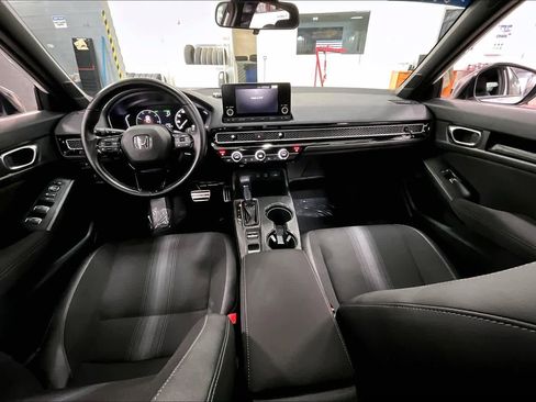 Used 2025 Honda Civic Sport image 16