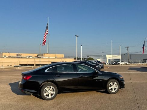 Used 2025 Chevrolet Malibu LT FWD image 29