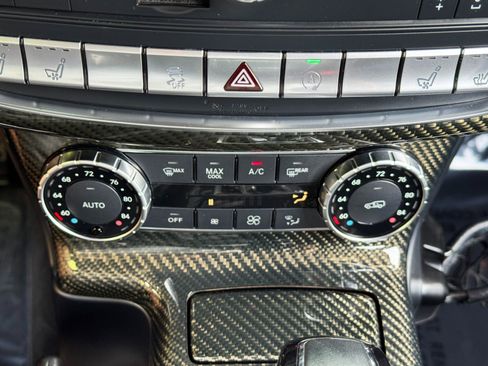 Used 2018 Mercedes-Benz G 550 Squared image 32