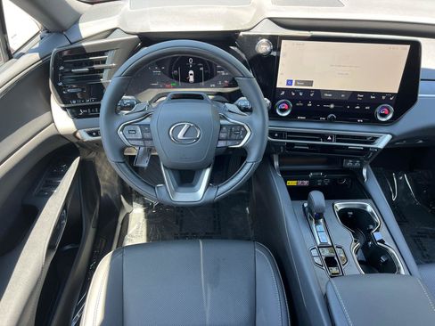 New 2026 Lexus RX 350h AWD/4WD image 17