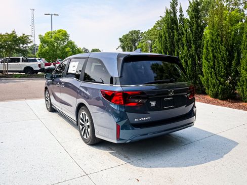 New 2026 Honda Odyssey EX-L image 8