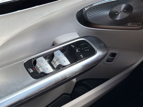 New 2025 Mercedes-Benz C 300 C 300 image 18