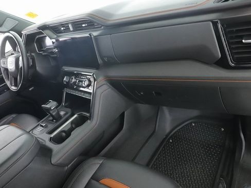 Used 2024 GMC Sierra 1500 AT4 w/ AT4 Preferred Package image 31