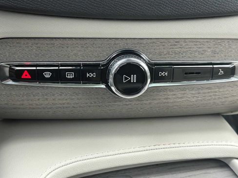 Used 2025 Volvo XC90 T8 Plus w/ Protection Package Premier image 30