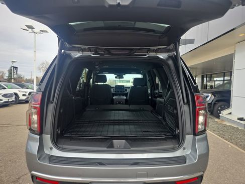 Used 2024 Chevrolet Tahoe LT w/ Luxury Package image 20