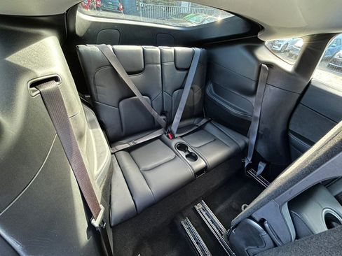 Used 2021 Tesla Model Y Long Range image 54