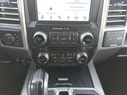 Used 2018 Ford F150 Platinum AWD/4WD image 23