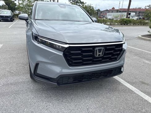 Used 2023 Honda CR-V EX-L image 7