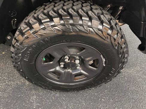 Used 2023 Jeep Wrangler Sport AWD/4WD image 22