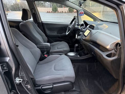 Used 2013 Honda Fit image 17