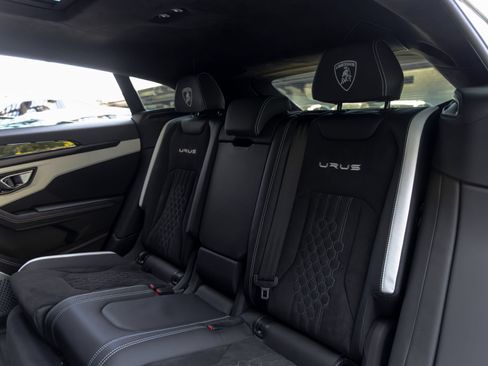 Used 2024 Lamborghini Urus S AWD/4WD image 53