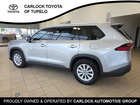 Used 2025 Toyota Grand Highlander FWD image 12