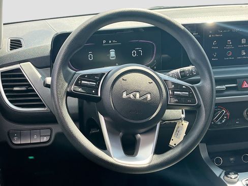 Used 2024 Kia Seltos LX AWD/4WD image 21