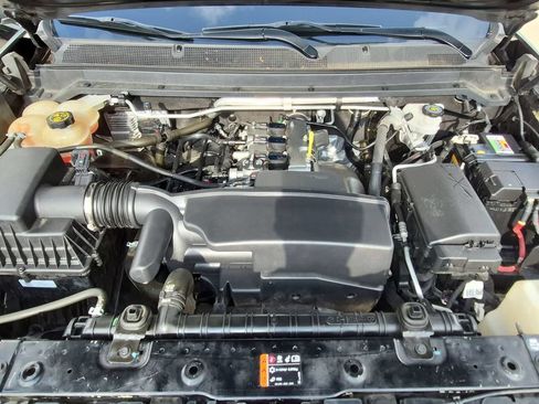 Used 2022 Chevrolet Colorado W/T w/ WT Convenience Package RWD image 24