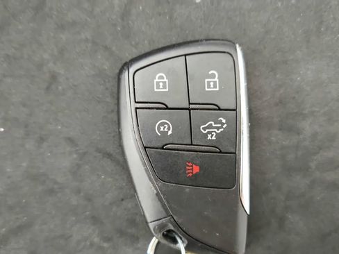 Used 2022 Chevrolet Silverado 1500 LT image 38