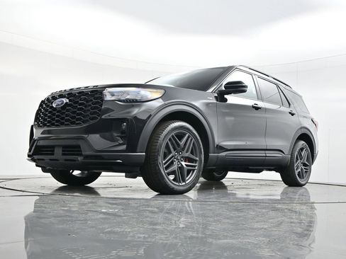 New 2026 Ford Explorer ST-Line w/ ST-Line Street Pack AWD/4WD image 48