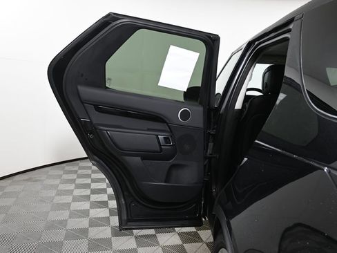 Used 2024 Land Rover Discovery S AWD/4WD image 59