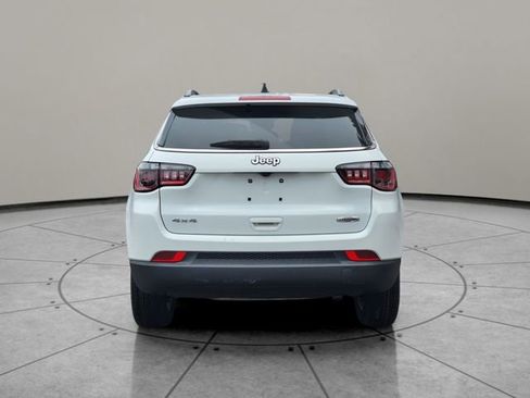 Certified 2022 Jeep Compass Latitude w/ Convenience Group image 11