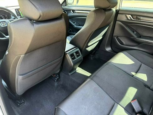 Used 2019 Honda Accord EX image 16