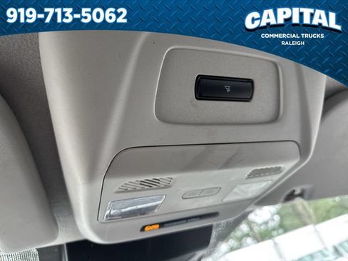 Used 2025 Ford Transit 250 Low Roof w/ Exterior Upgrade Package RWD image 31