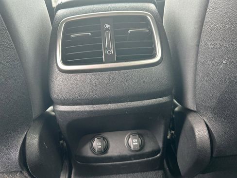 Used 2020 Kia Sorento AWD V6 image 20